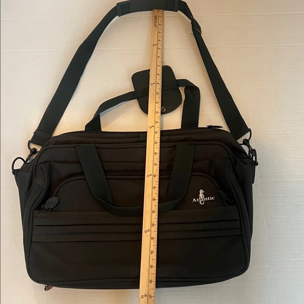 ATLANTIC CARRY-ON TRAVEL-OVERNIGHT LUGGAGE TOTE BAG WITH SHOULDER STRAP